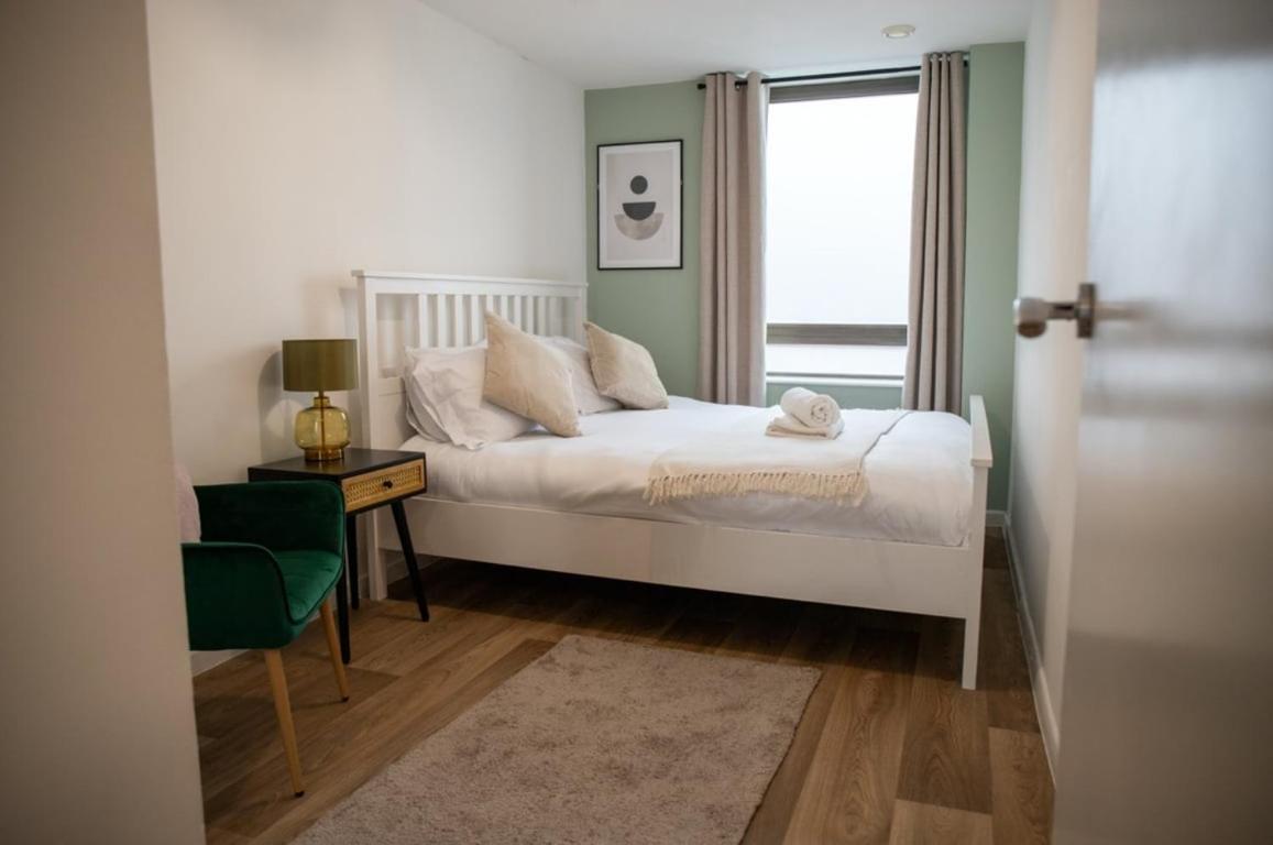 Modern 2-Bed Apartment In Leeds City Centre Exterior photo