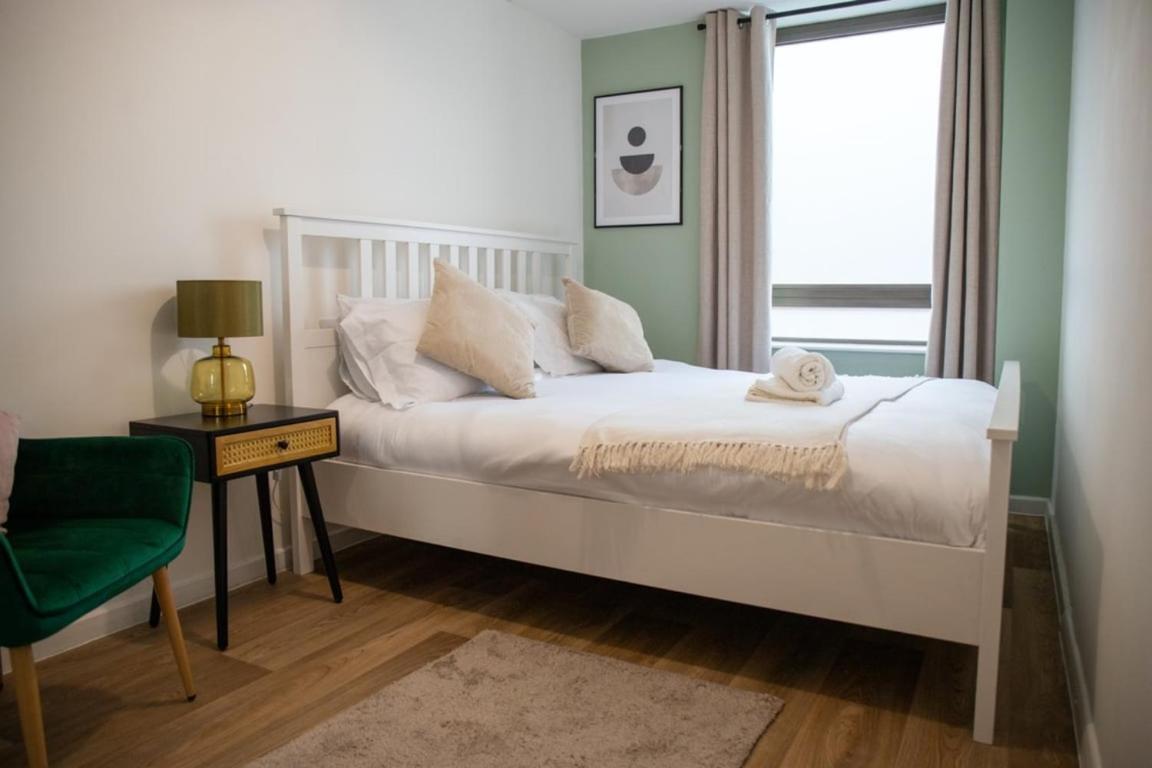 Modern 2-Bed Apartment In Leeds City Centre Exterior photo